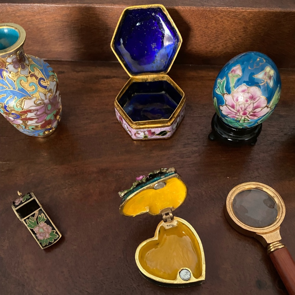 Small Trinket Collection Decor - Picture 2 of 13